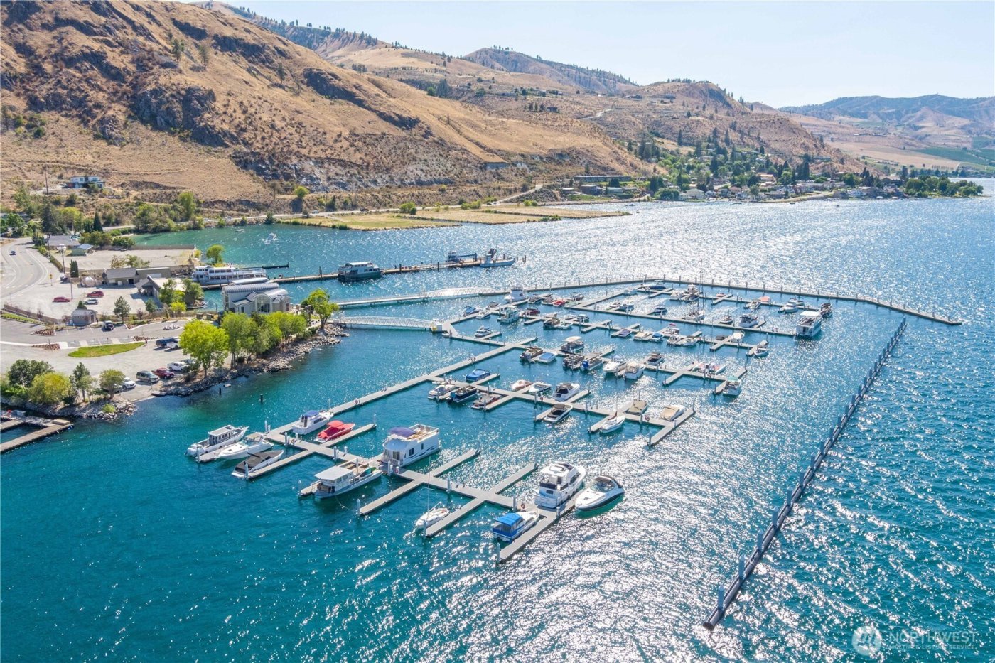 1350 W Woodin Avenue #CDE1, Chelan, WA 98816