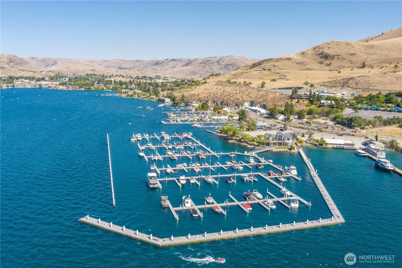 1350 W Woodin Avenue #CDE2, Chelan, WA 98816