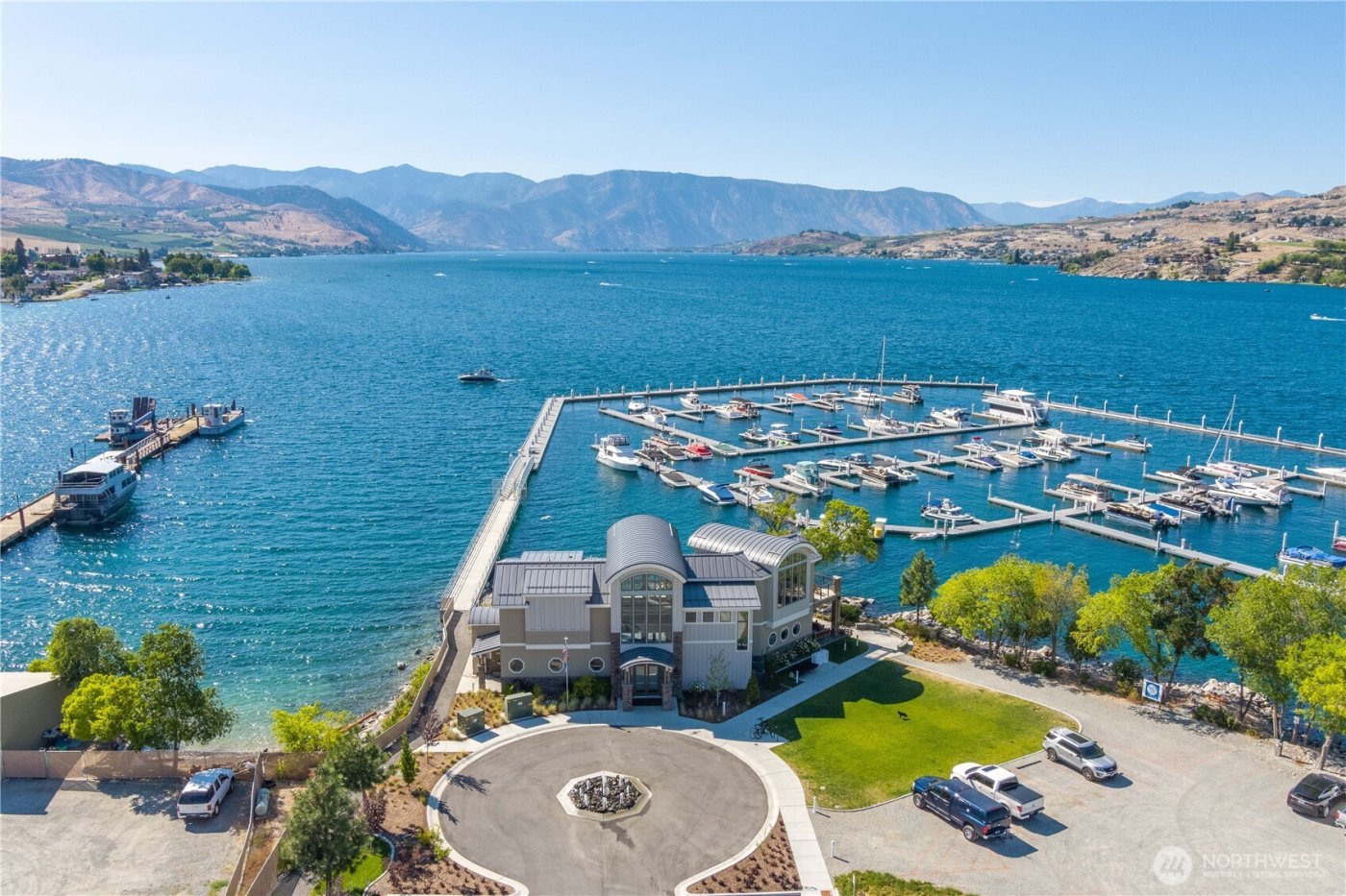 1350 W Woodin Avenue #CDE2, Chelan, WA 98816