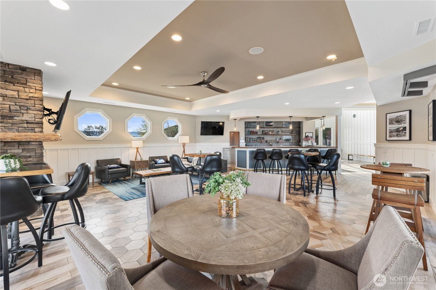 1350 W Woodin Avenue #CDE2, Chelan, WA 98816