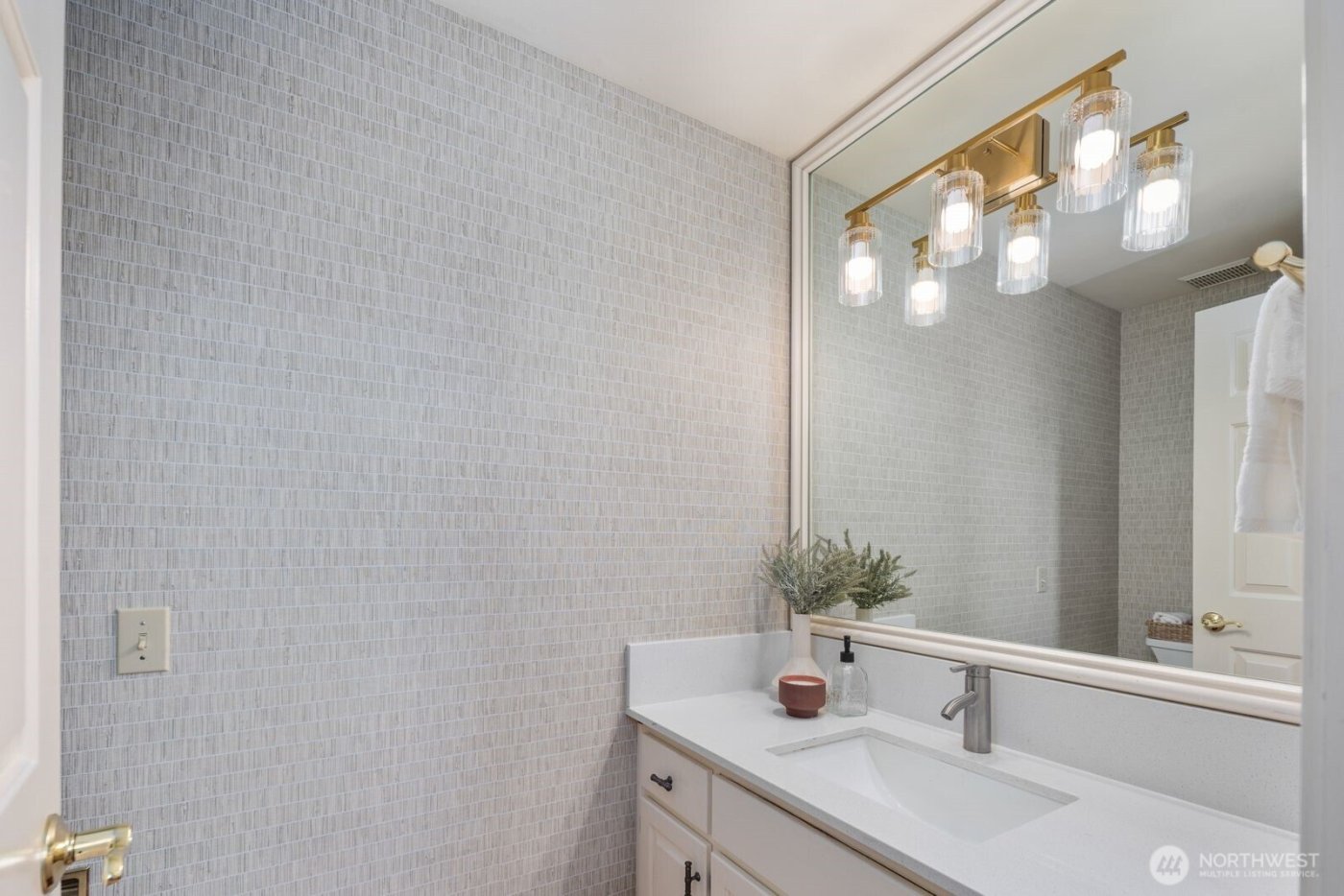 4601 NE 89th Street , Seattle, WA 98115