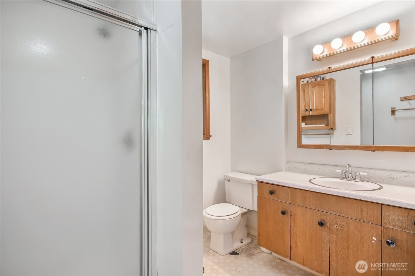 6902 Mount Tacoma Drive SW, Lakewood, WA 98499