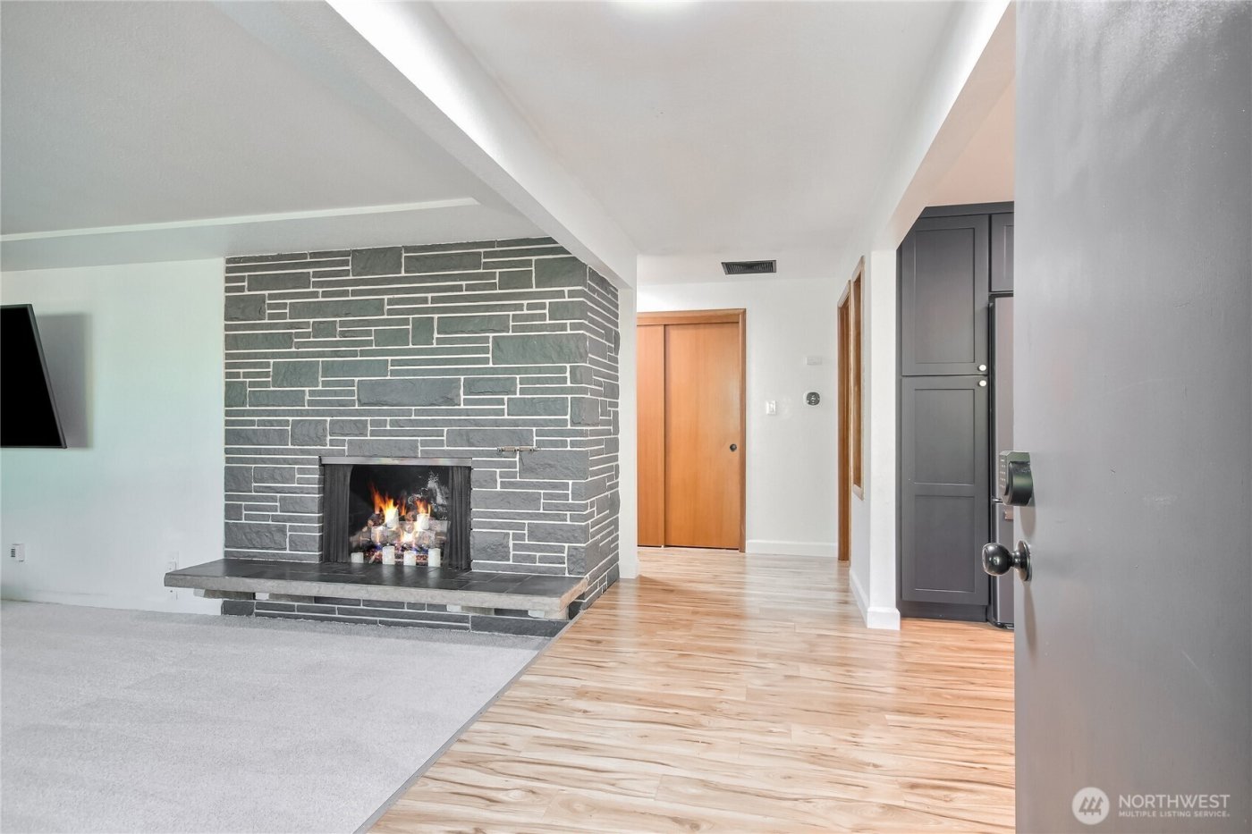 6902 Mount Tacoma Drive SW, Lakewood, WA 98499