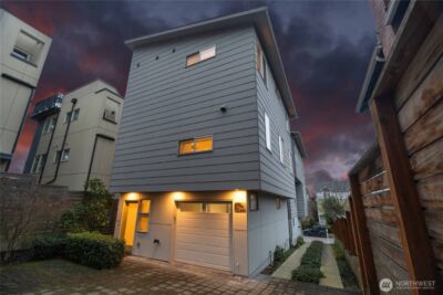 4413 Meridian Avenue N, Seattle, WA 98103