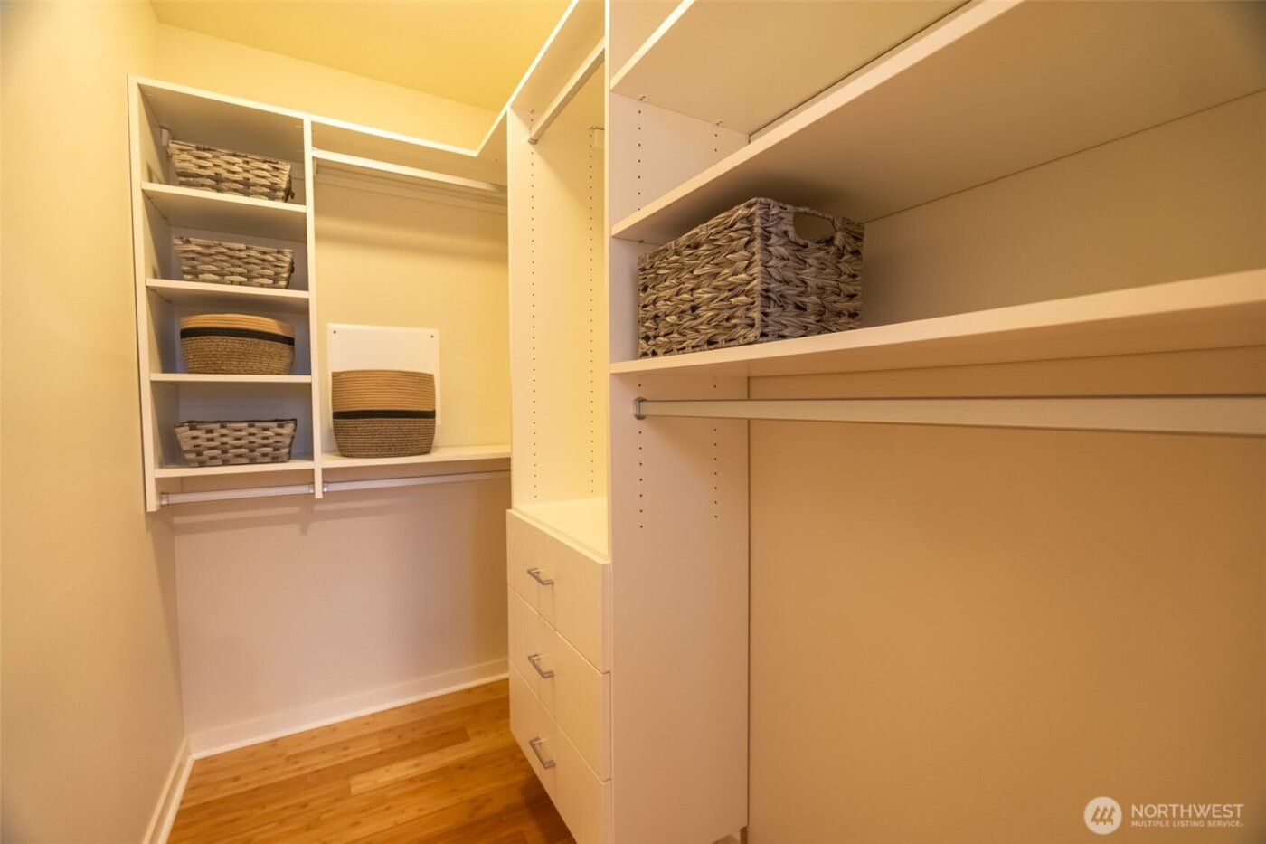 4413 Meridian Avenue N, Seattle, WA 98103