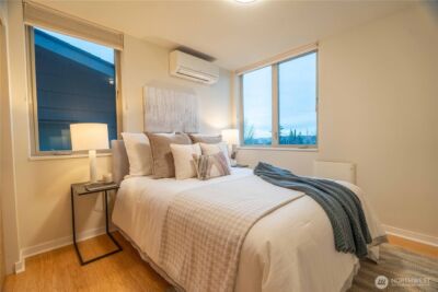 4413 Meridian Avenue N, Seattle, WA 98103 - Photo 18