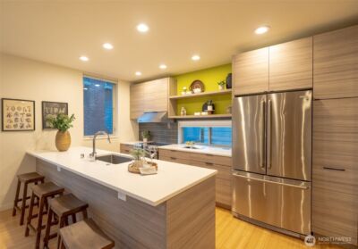 4413 Meridian Avenue N, Seattle, WA 98103 - Photo 7