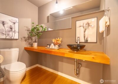 4413 Meridian Avenue N, Seattle, WA 98103 - Photo 11