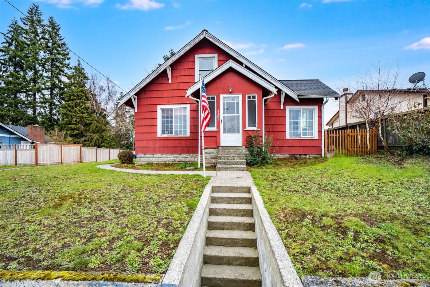 1105 S Orchard Street , Tacoma, WA 98465