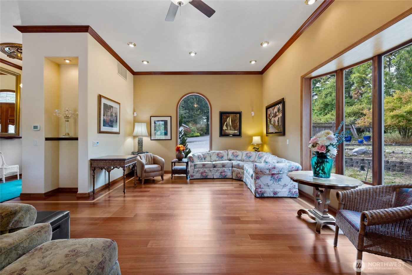 43103 Hilligoss Lane E, Eatonville, WA 98328