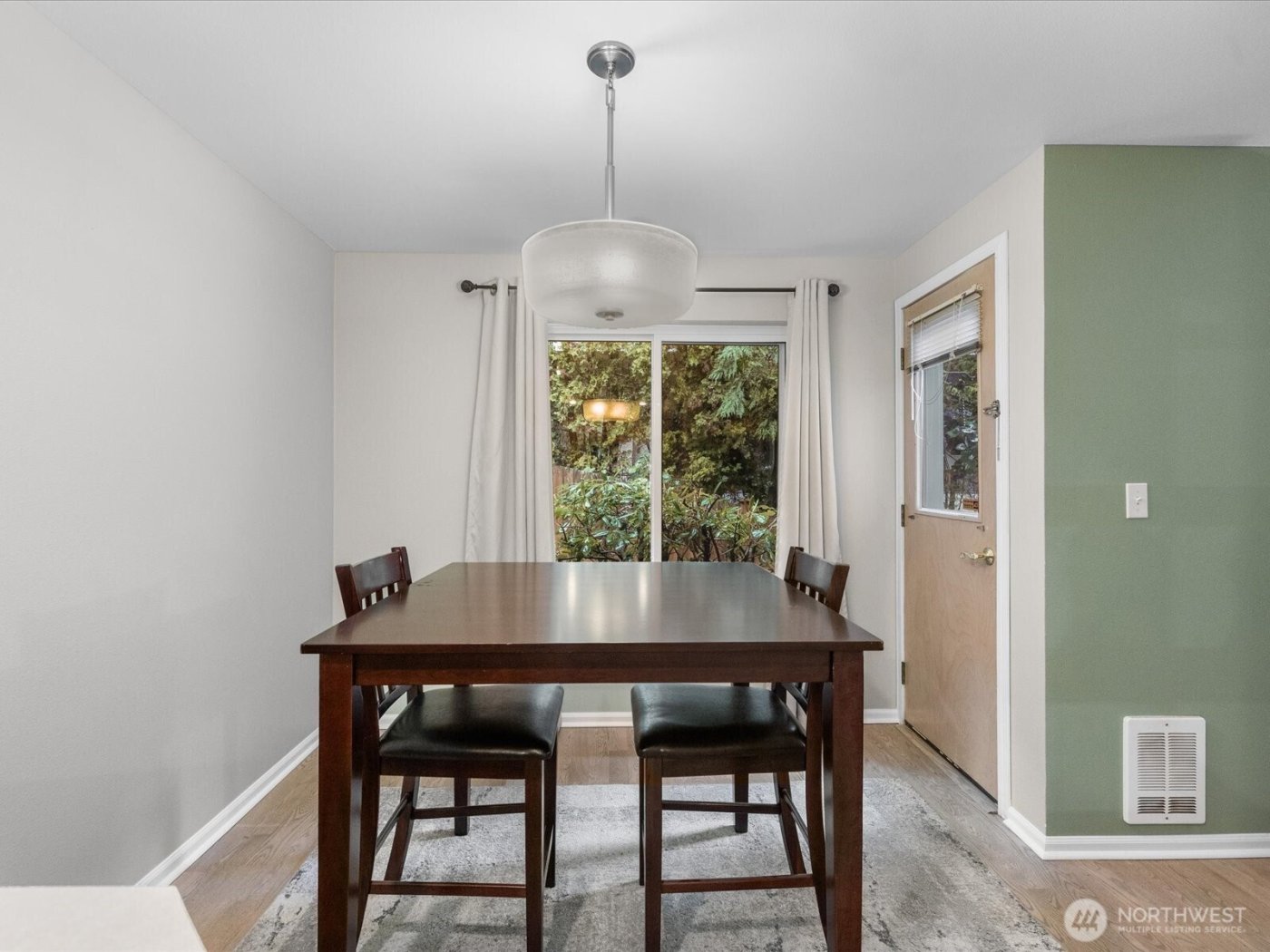 21227 76th Avenue W #B8, Edmonds, WA 98026