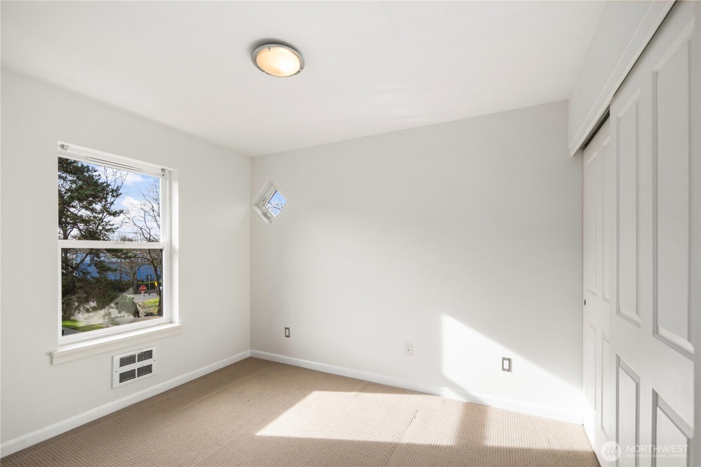 112 22nd Avenue #B, Seattle, WA 98122