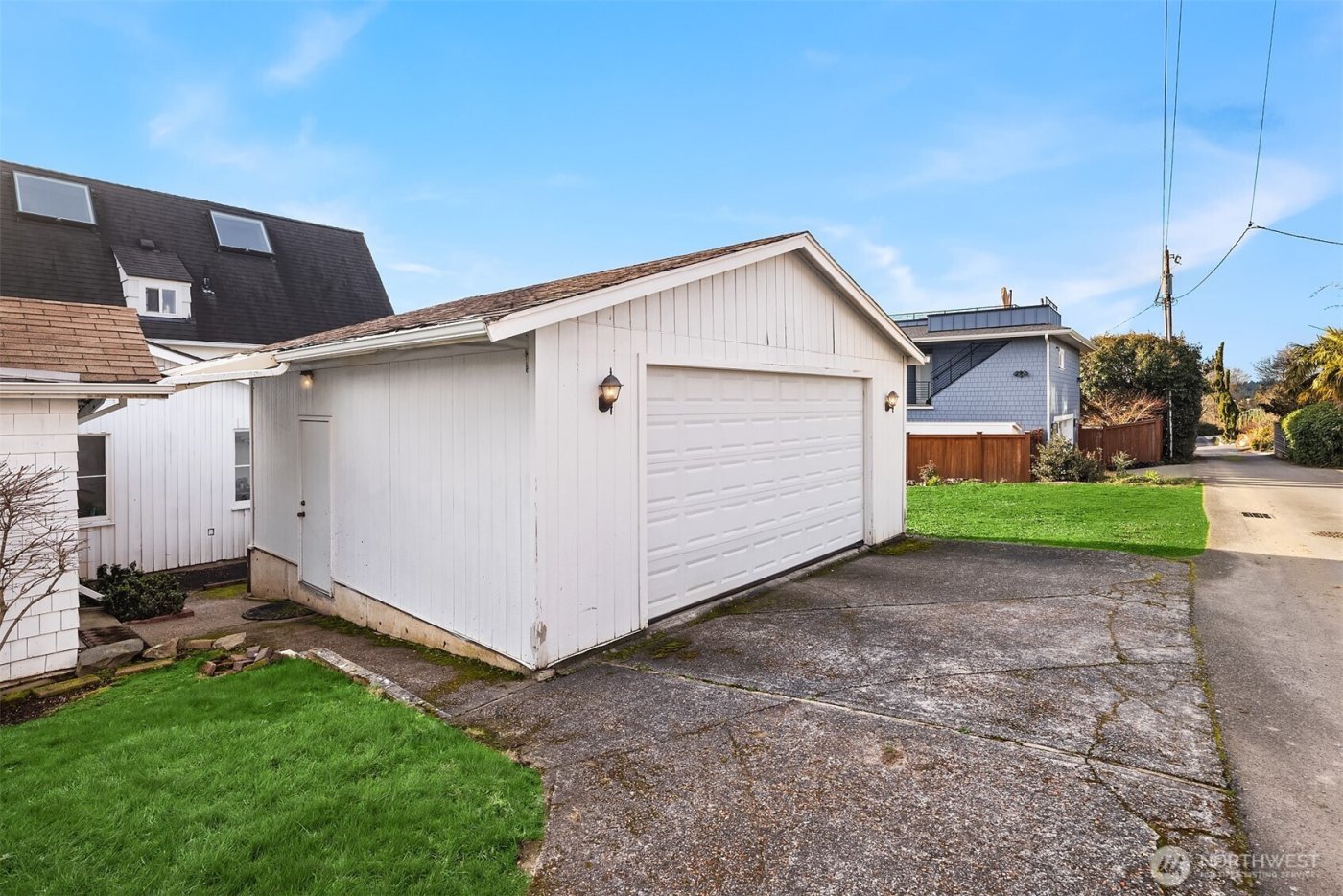 424 8th Avenue W, Kirkland, WA 98033