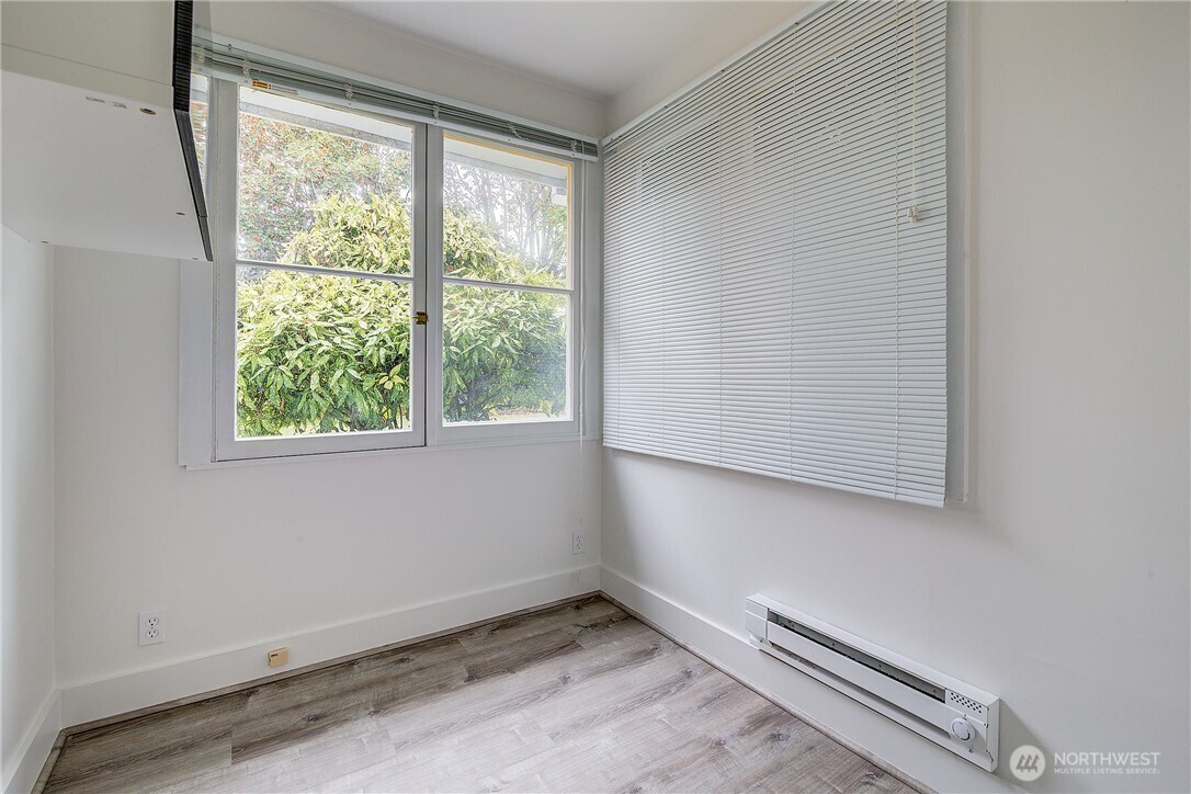 424 8th Avenue W, Kirkland, WA 98033