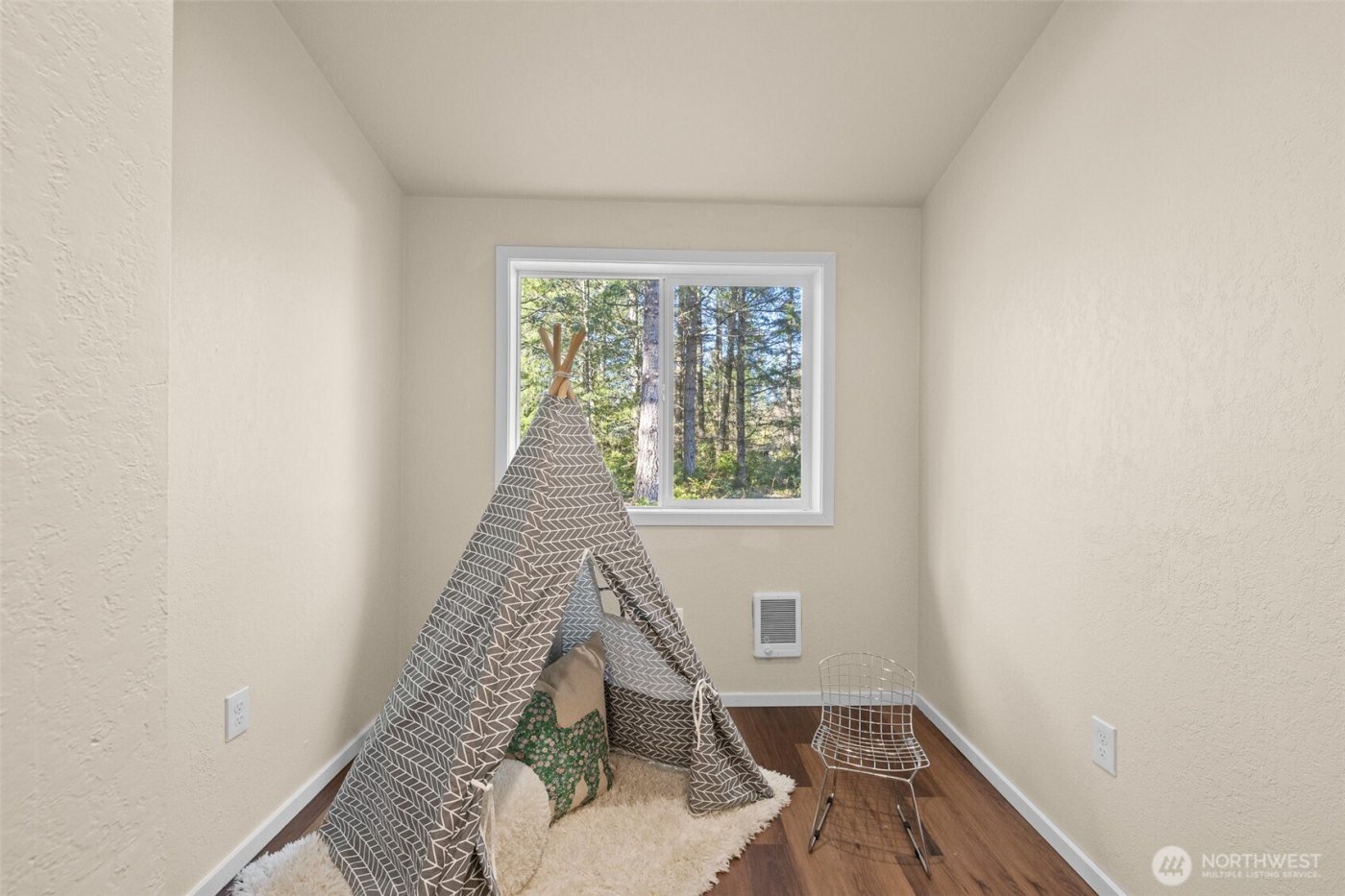 5403 Lone Star Lane NW, Bremerton, WA 98312