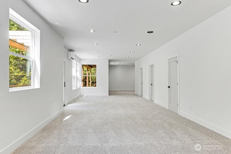 5921 164th Street SW, Lynnwood, WA 98037