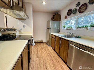 3015 127th Place SE #N-21, Bellevue, WA 98005 - Photo 8