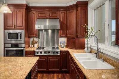 17765 Beach Drive NE, Lake Forest Park, WA 98155 - Photo 22