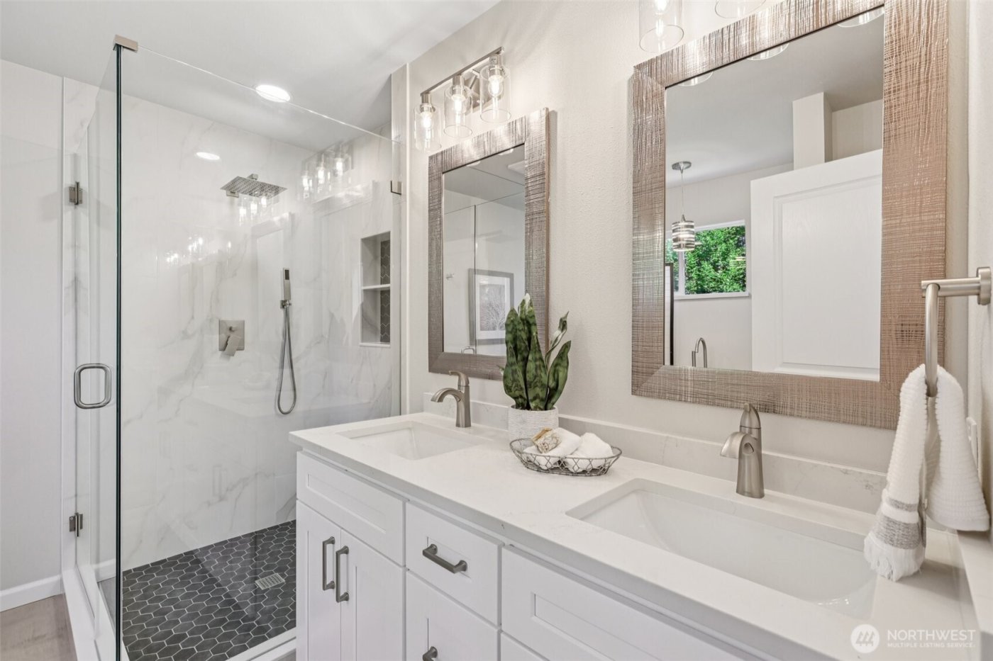 2840 139th Avenue SE #15, Bellevue, WA 98005