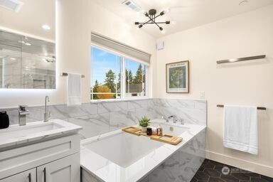 2411 SW 346th Street , Federal Way, WA 98023