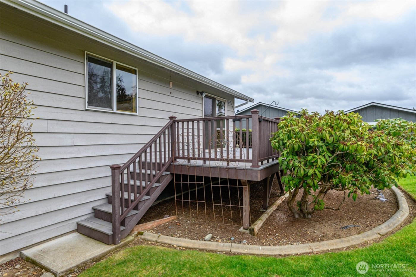 542 Dugualla Rd , Oak Harbor, WA 98277