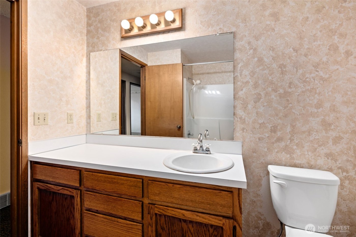 542 Dugualla Rd , Oak Harbor, WA 98277