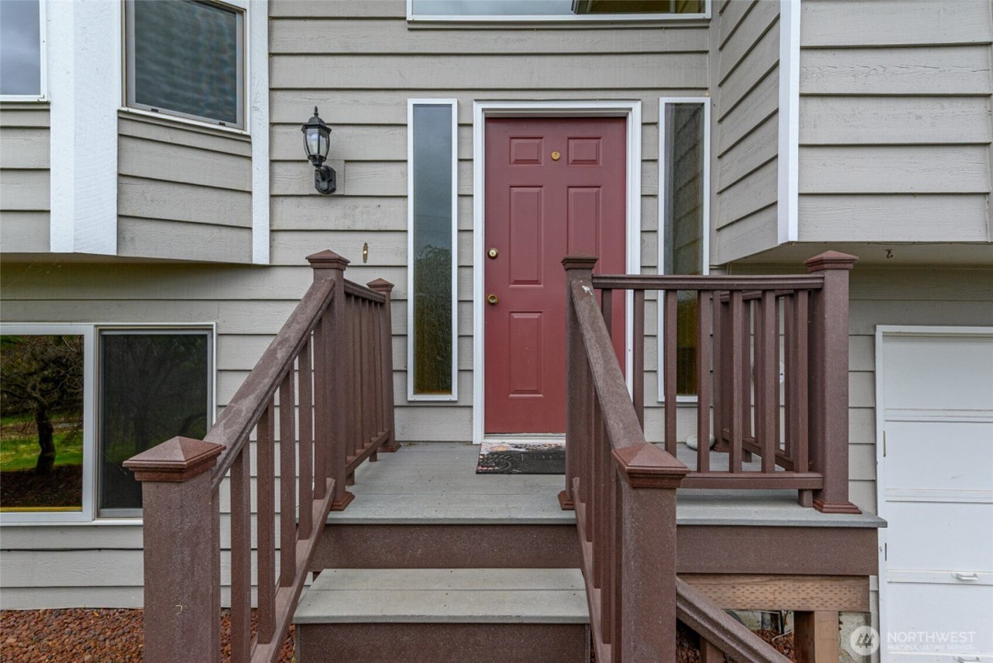 542 Dugualla Rd , Oak Harbor, WA 98277