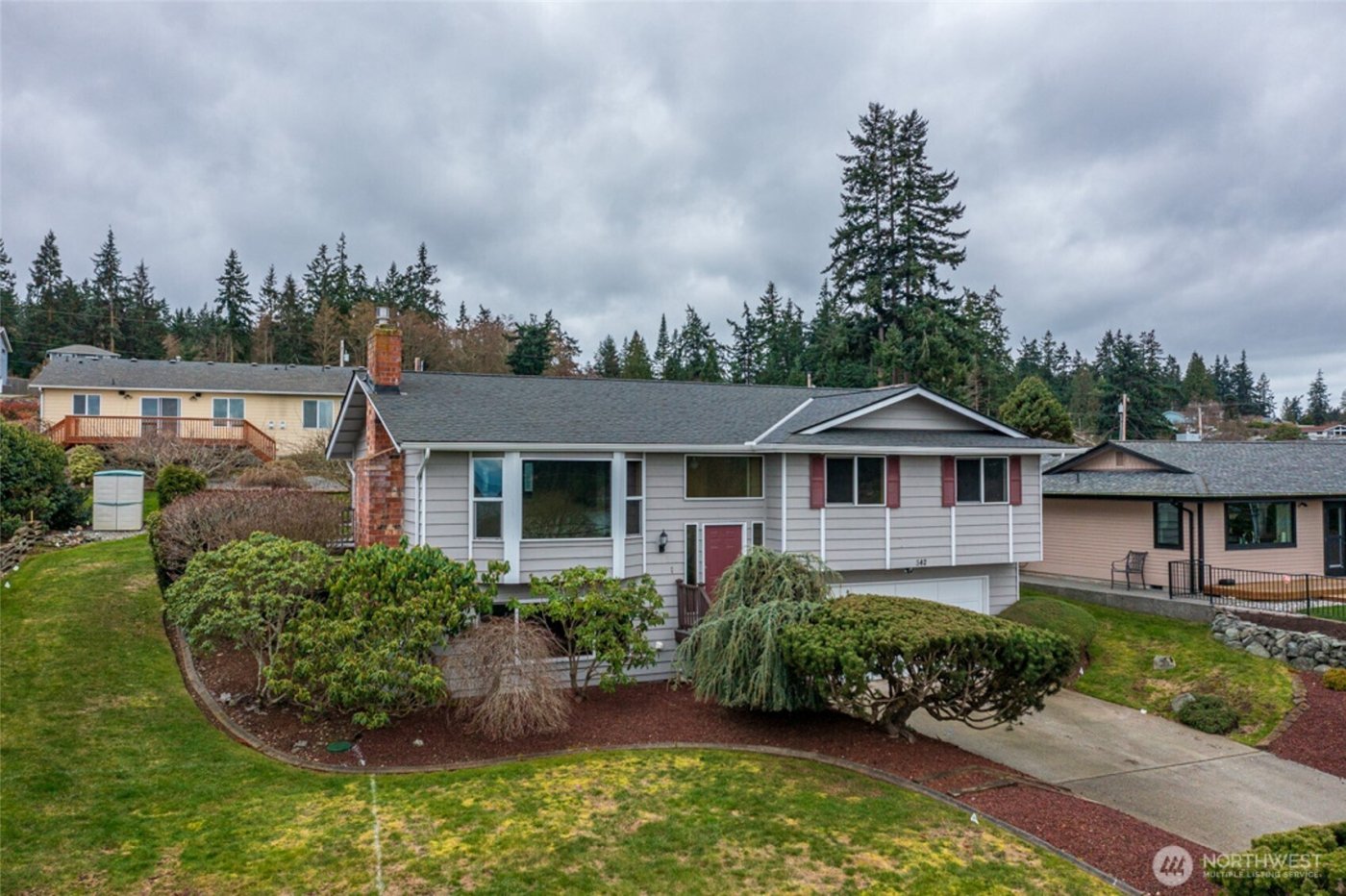 542 Dugualla Rd , Oak Harbor, WA 98277