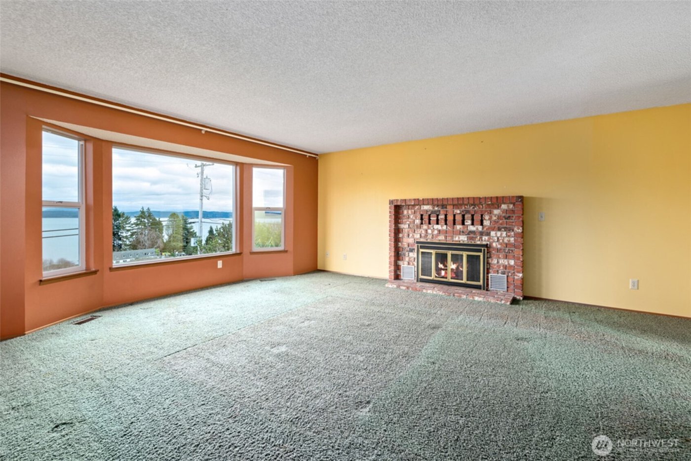 542 Dugualla Rd , Oak Harbor, WA 98277