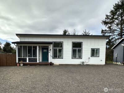638 Rainbow Ct NE , Ocean Shores, WA 98569