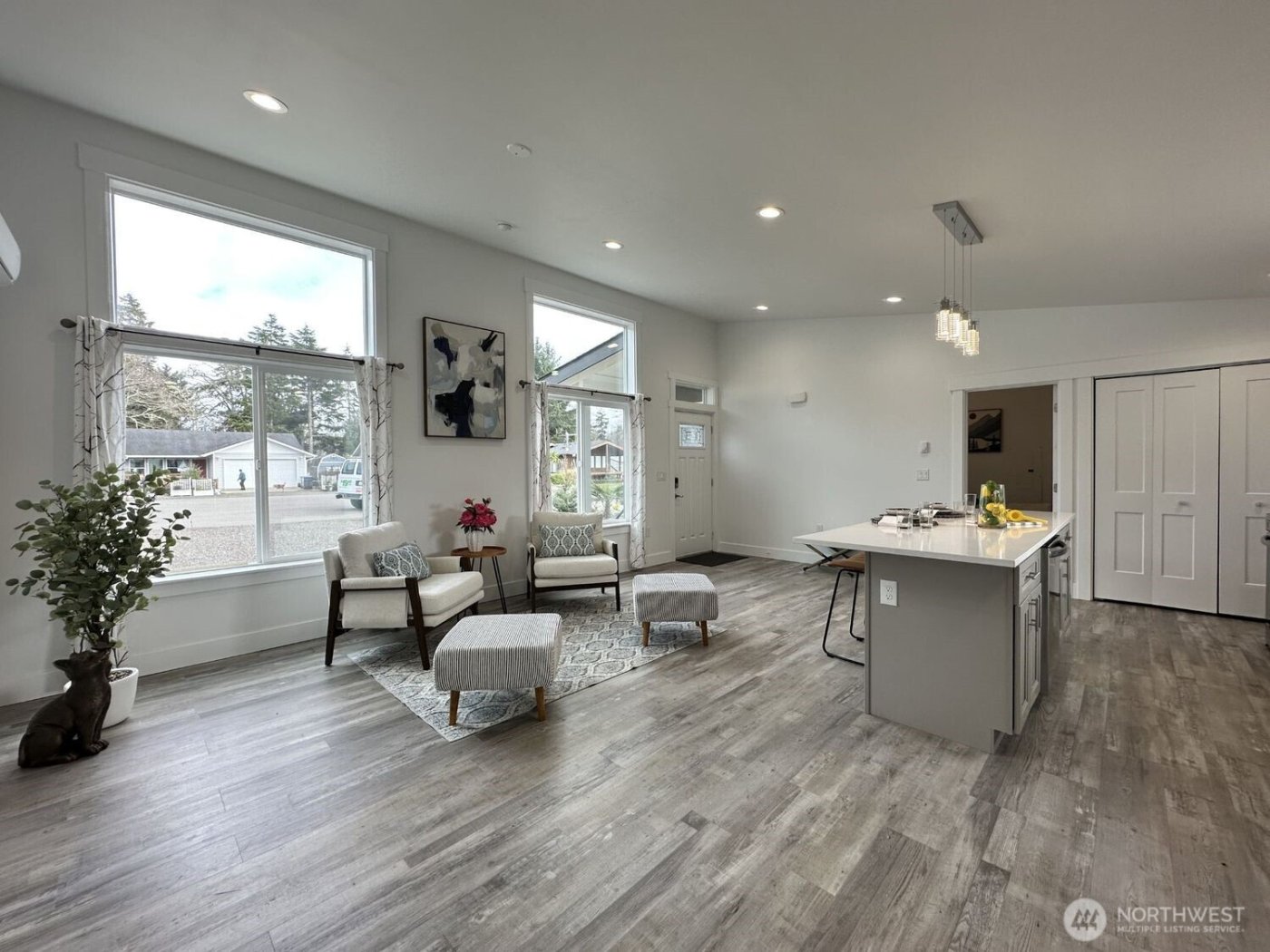 638 Rainbow Ct NE , Ocean Shores, WA 98569