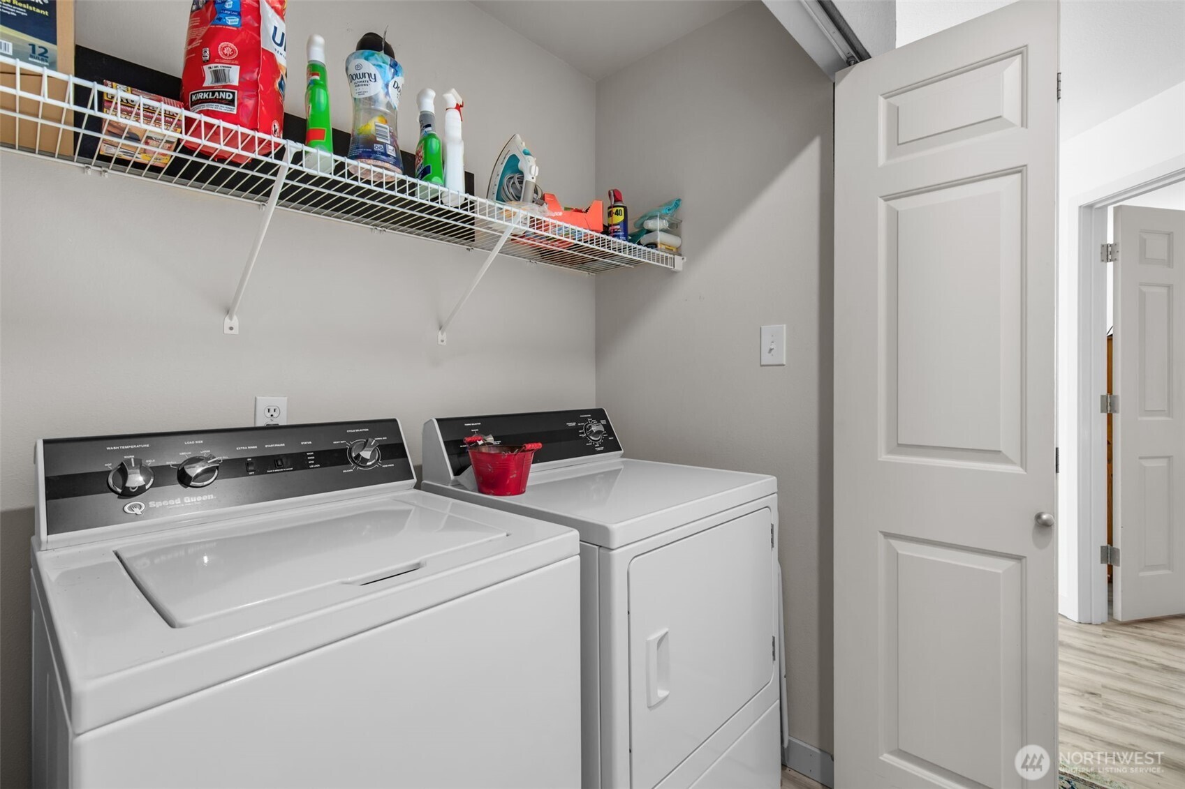 20800 72nd Avenue W #202, Edmonds, WA 98026