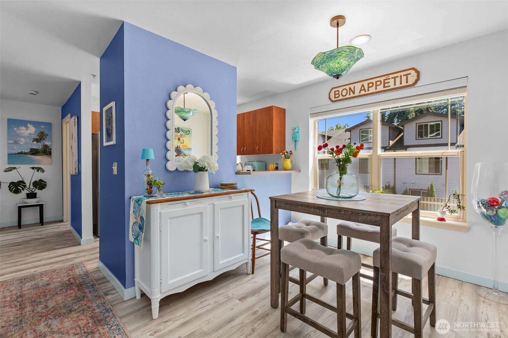 20800 72nd Avenue W #202, Edmonds, WA 98026