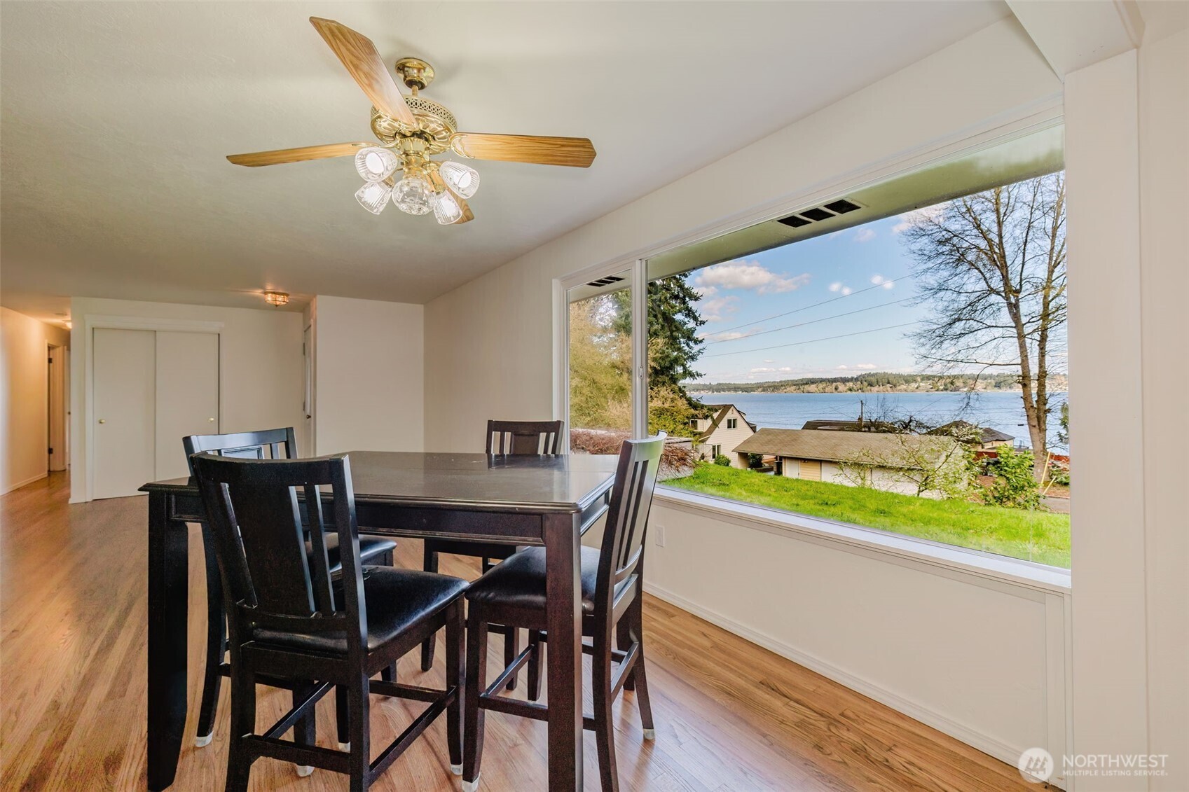 4540 NW Inverness Court , Bremerton, WA 98312