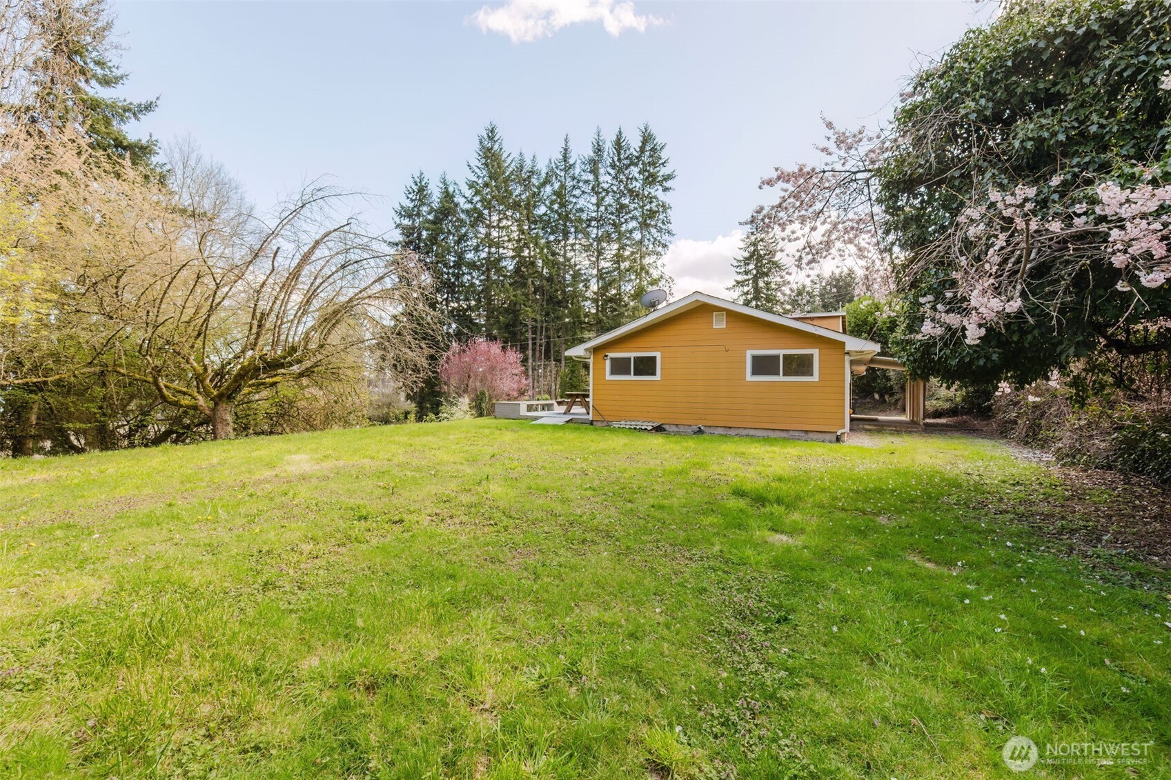 4540 NW Inverness Court , Bremerton, WA 98312