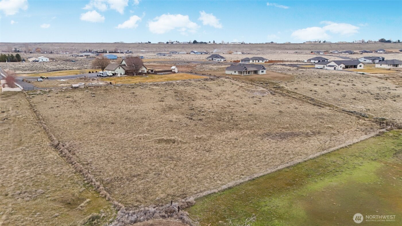 4997 NE Road 7.5 , Moses Lake, WA 98837