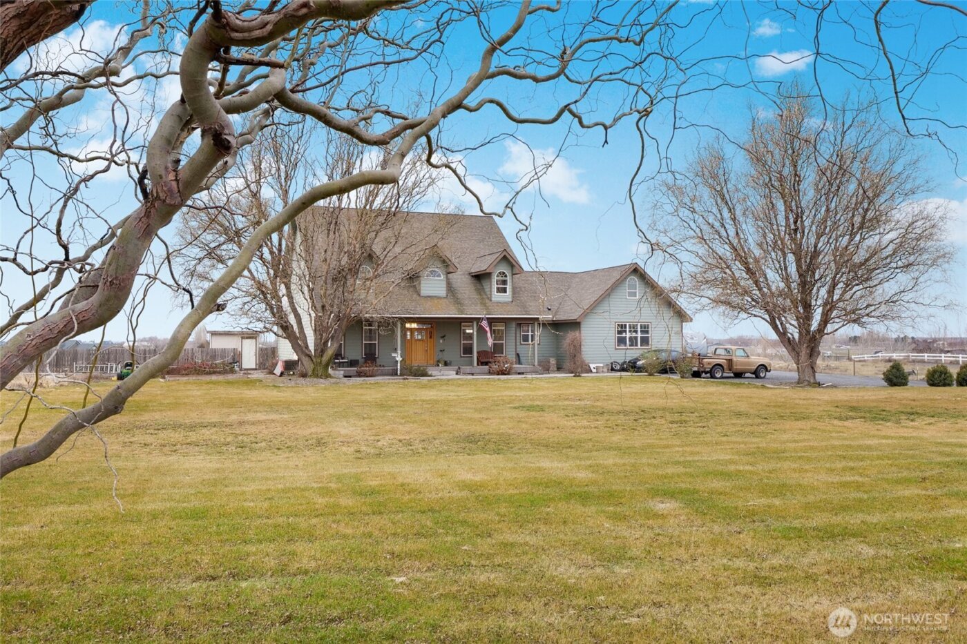 4997 NE Road 7.5 , Moses Lake, WA 98837