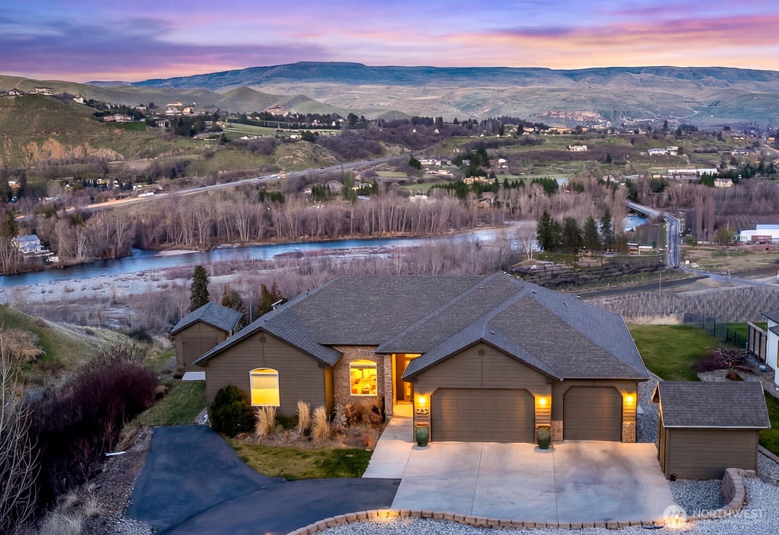 3045 Eastview Lane , Wenatchee, WA 98801