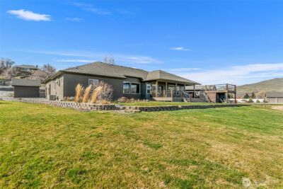 3045 Eastview Lane , Wenatchee, WA 98801 - Photo 3