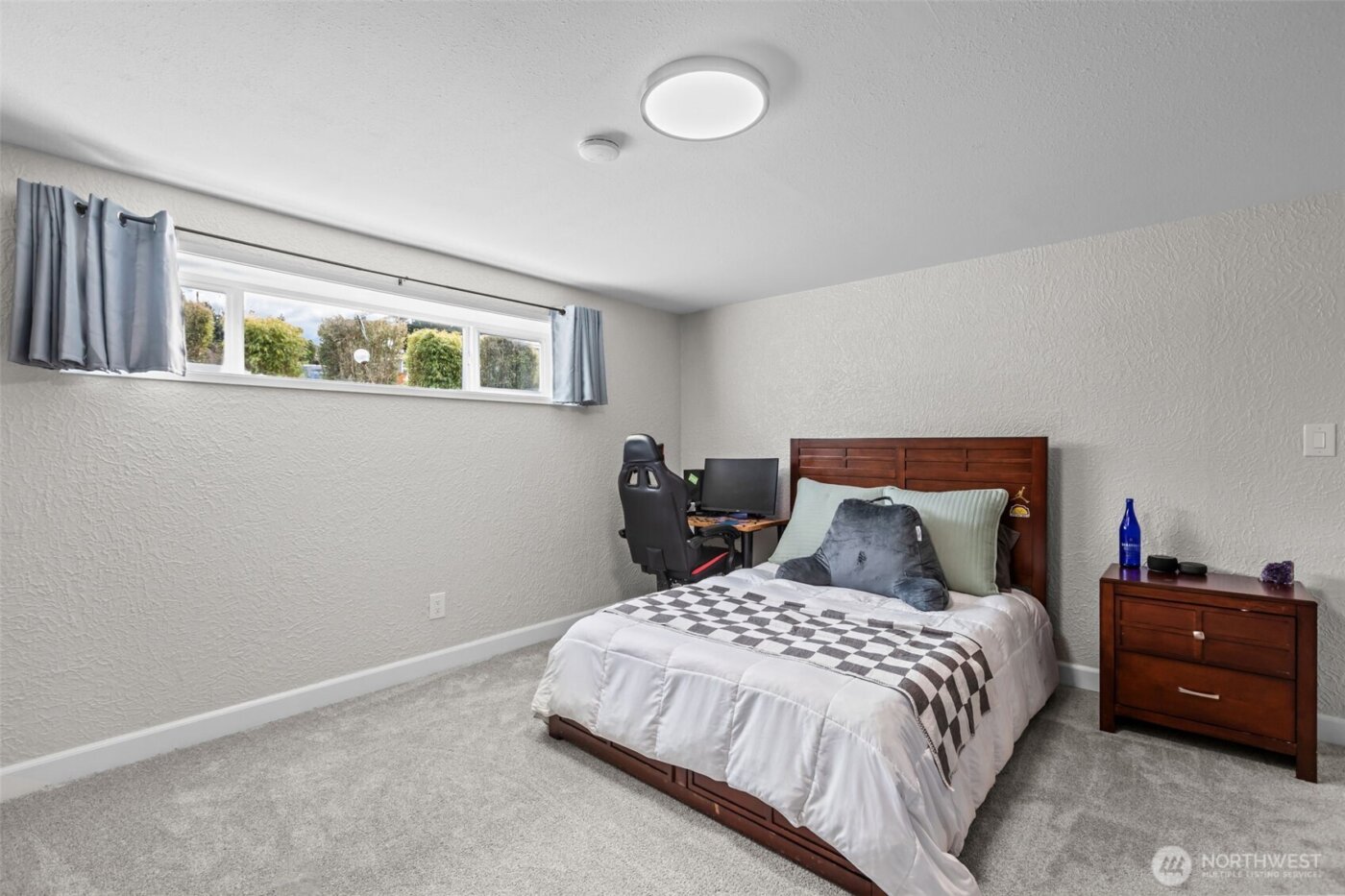 16026 22nd Avenue W, Lynnwood, WA 98087