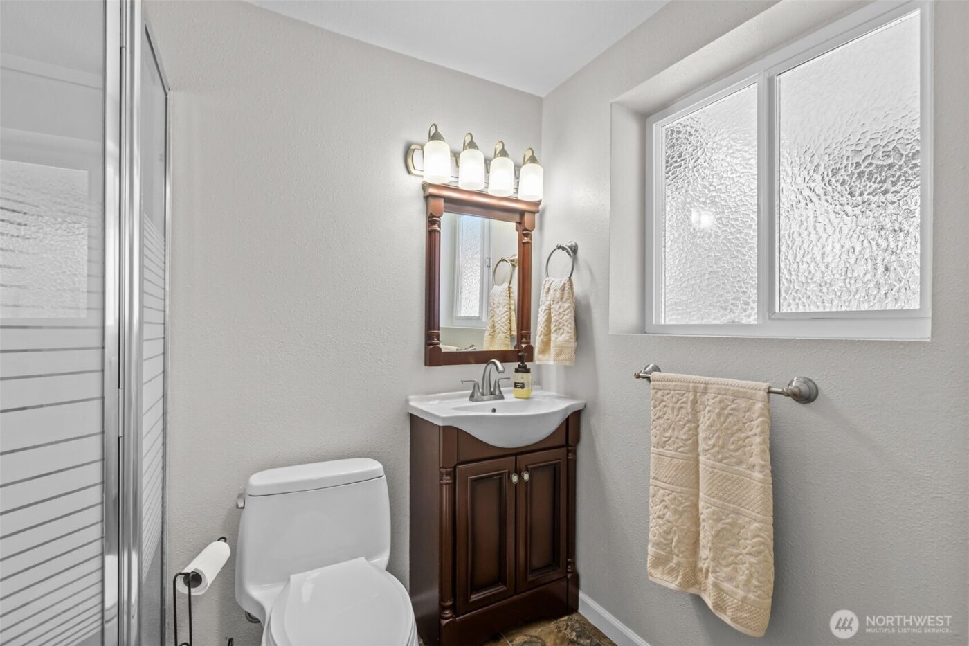 16026 22nd Avenue W, Lynnwood, WA 98087