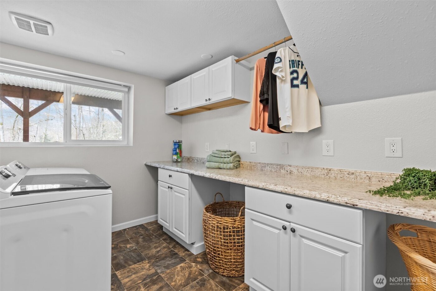 16026 22nd Avenue W, Lynnwood, WA 98087