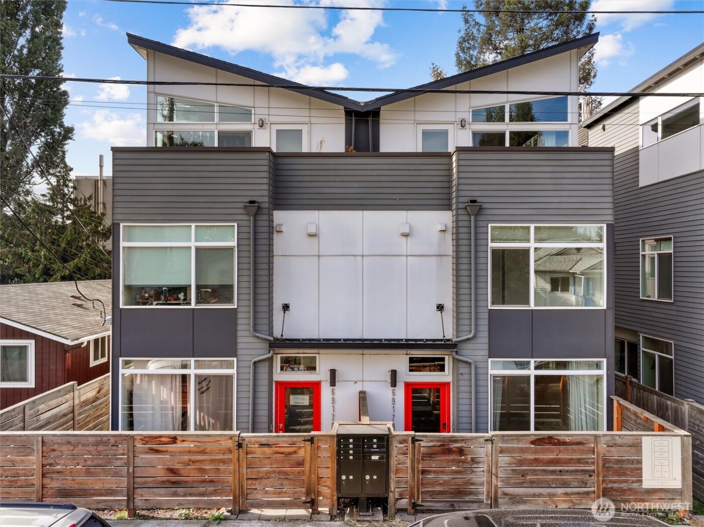 6917 Carleton Ave S #B, Seattle, WA 98108