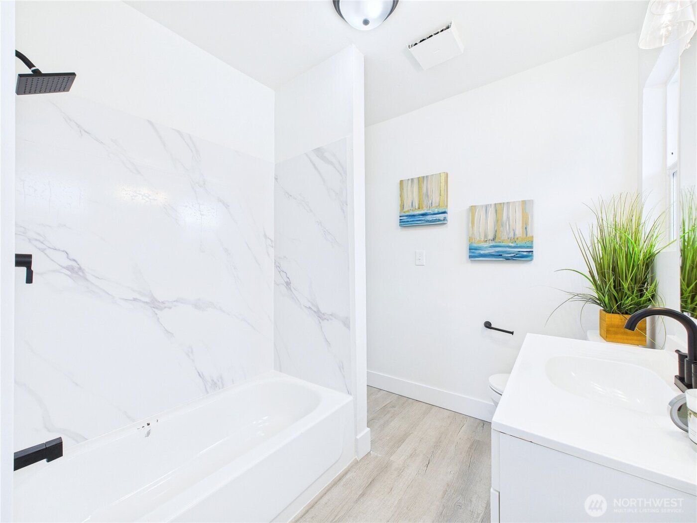 305 Meadow Avenue N, Renton, WA 98057-5722