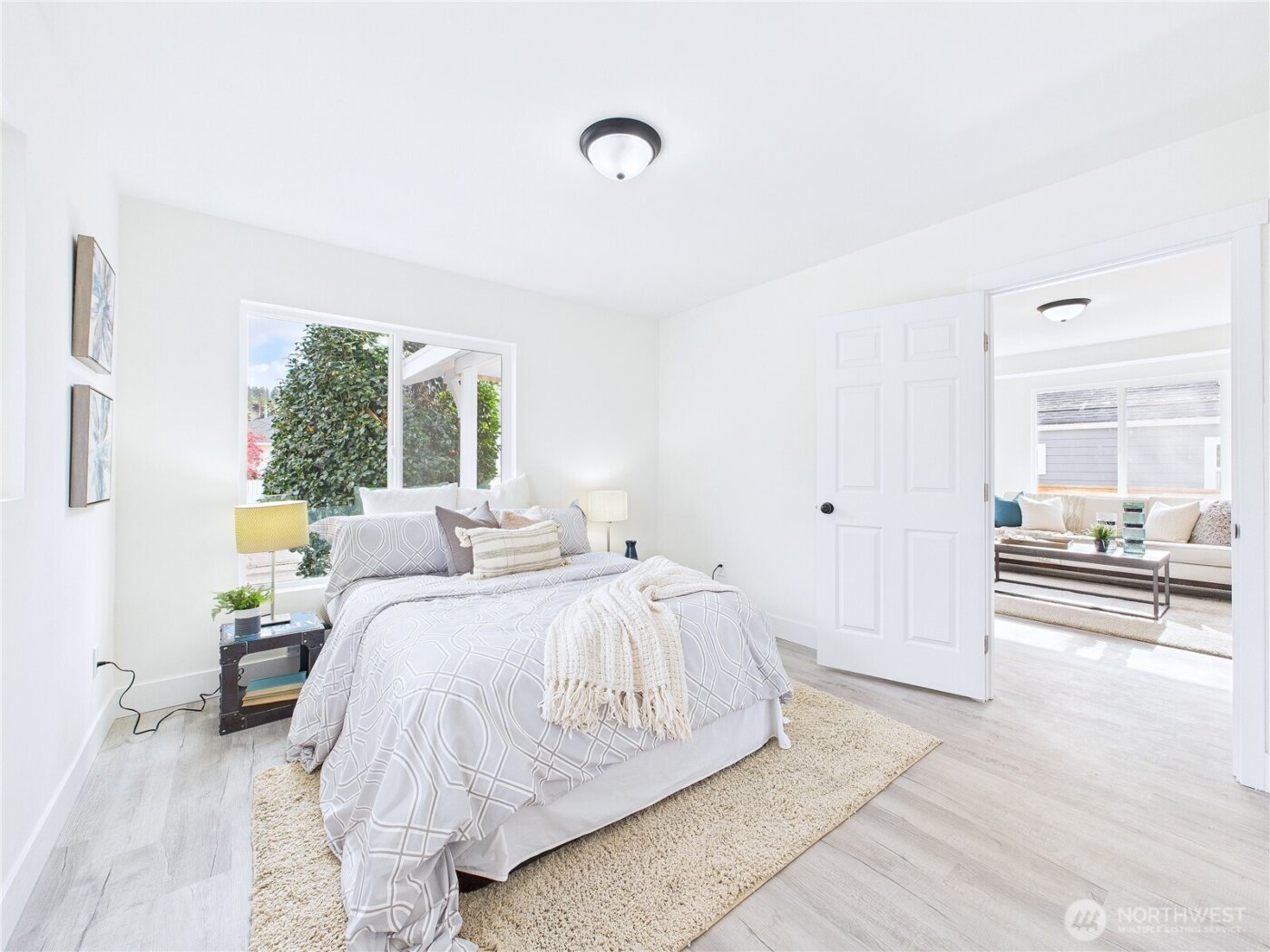 305 Meadow Avenue N, Renton, WA 98057-5722