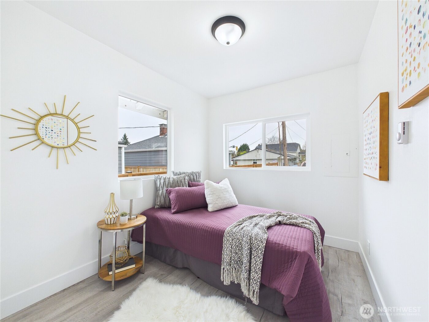 305 Meadow Avenue N, Renton, WA 98057-5722