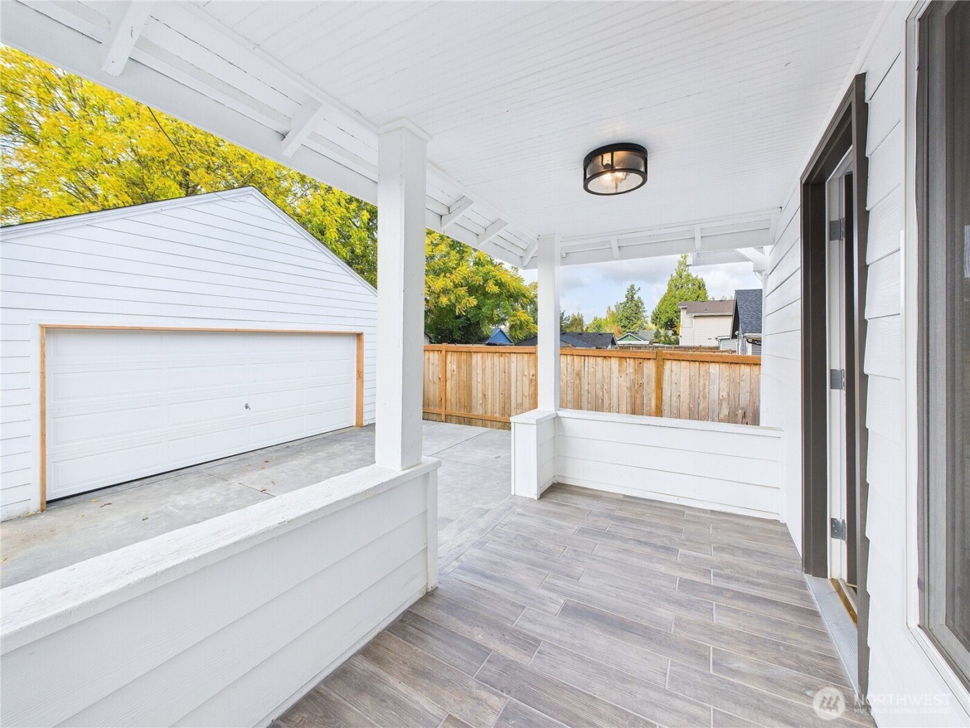 305 Meadow Avenue N, Renton, WA 98057-5722