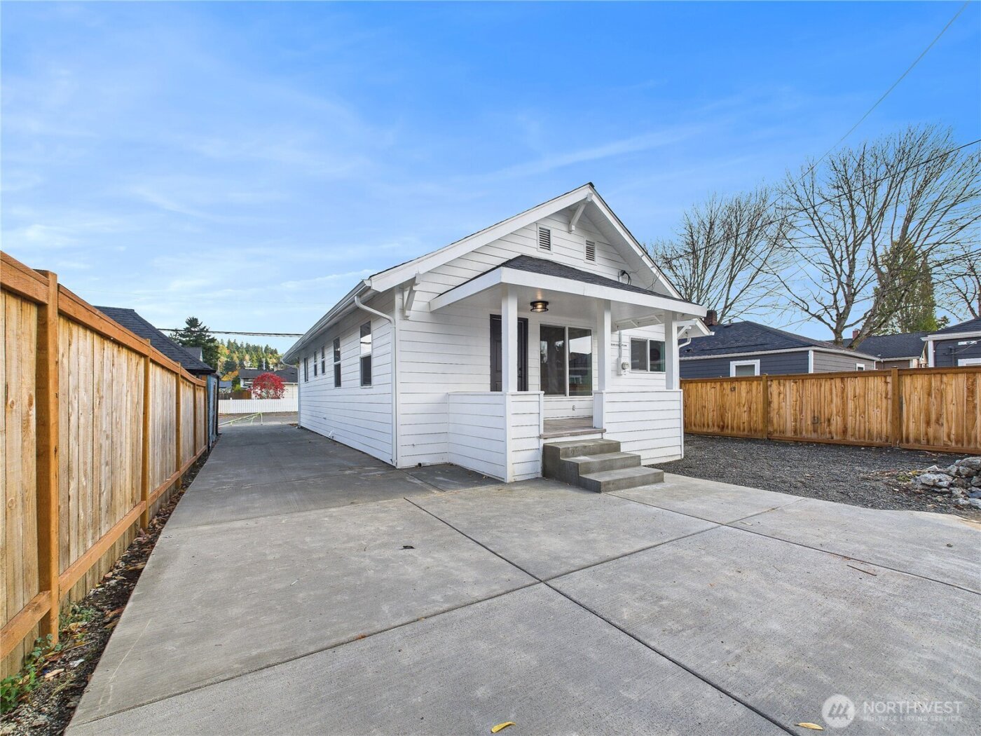 305 Meadow Avenue N, Renton, WA 98057-5722