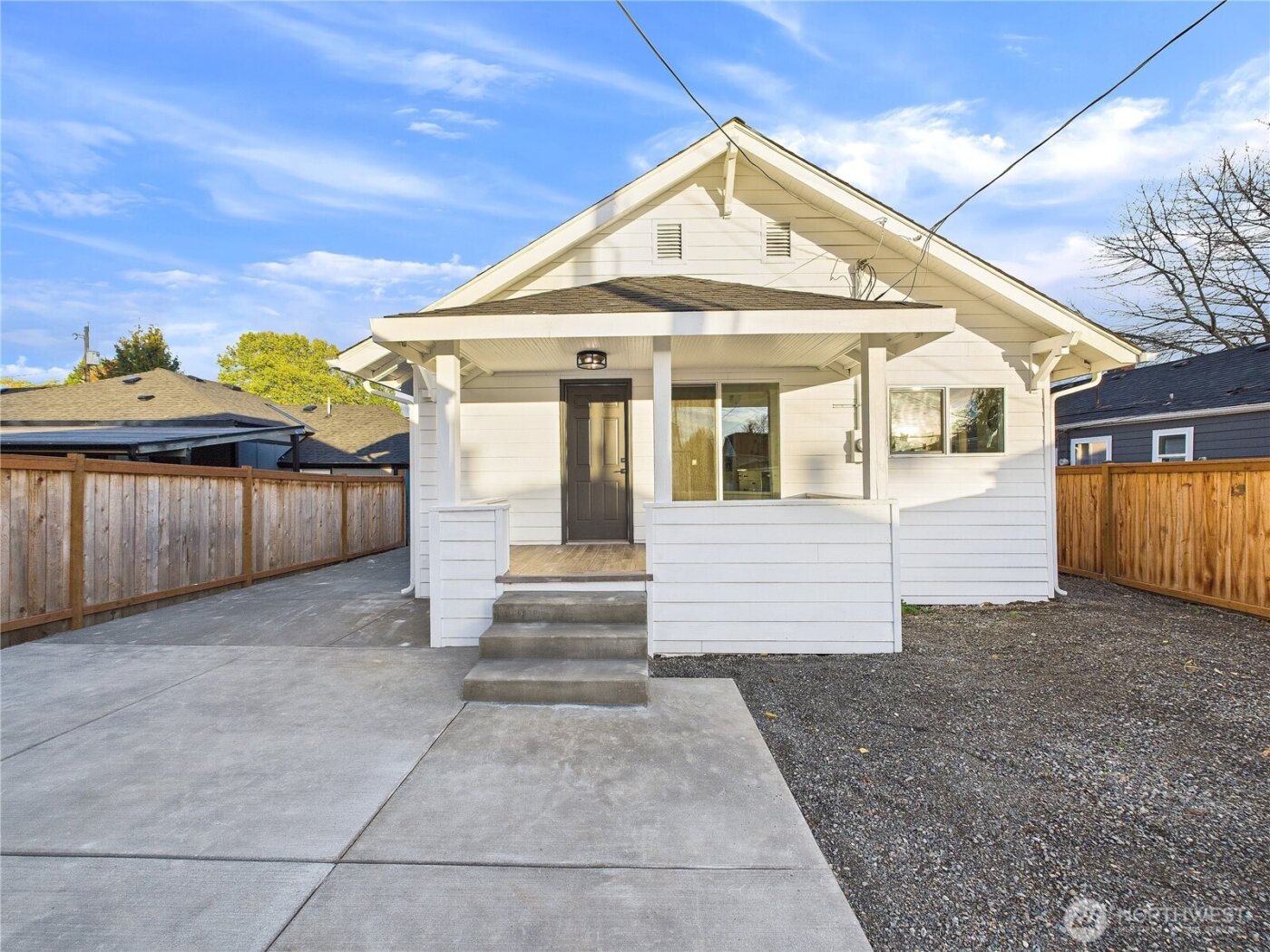 305 Meadow Avenue N, Renton, WA 98057-5722