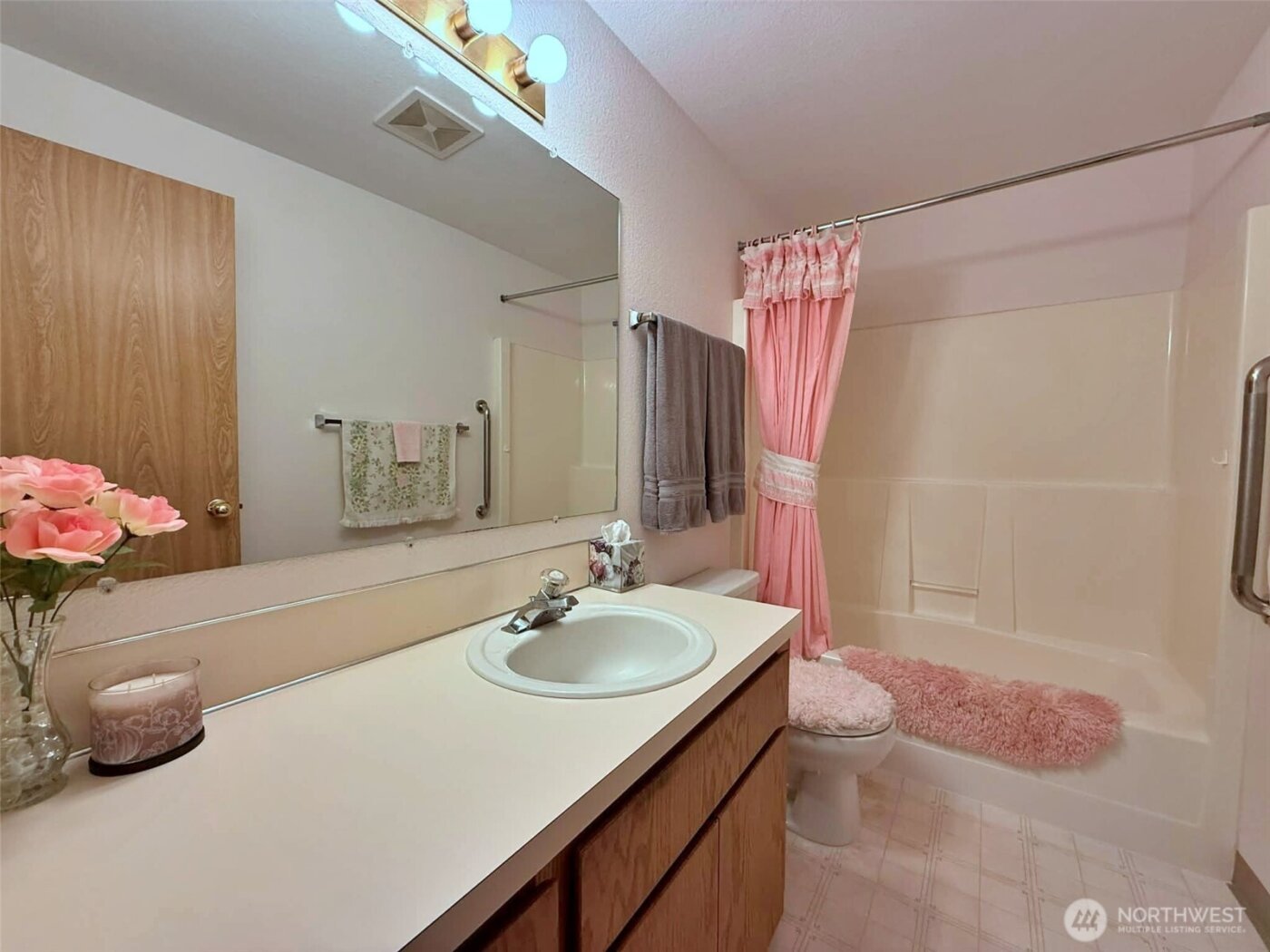 246 Calvin Road , Cinebar, WA 98533